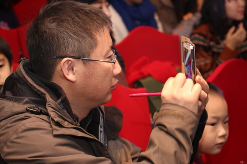 美女型男現(xiàn)場(chǎng)互動(dòng) 飛科我型我show體驗(yàn)會(huì)(圖16) 美女型男現(xiàn)場(chǎng)互動(dòng) 飛科我型我show體驗(yàn)會(huì)
