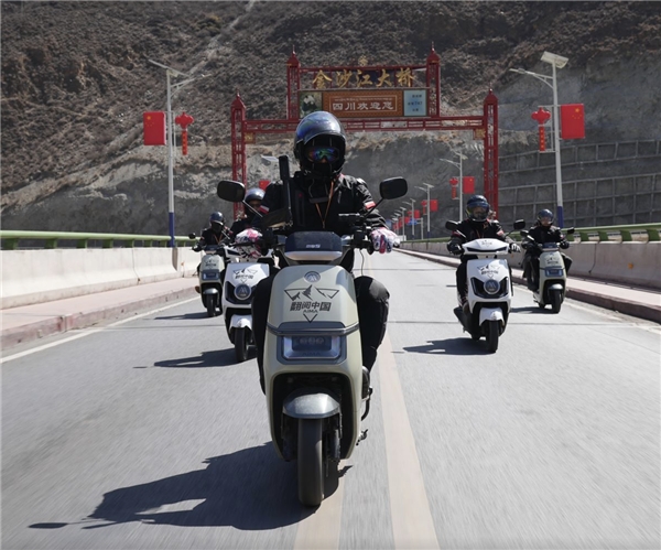 翻閱中國愛瑪火力全開，勇士挑戰極限探索極地，看愛瑪指揮官2023致勝未來(圖2)