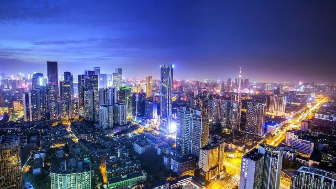 經(jīng)濟(jì)實(shí)力加持人口紅利，成都憑何距一線城市僅一步之遙？