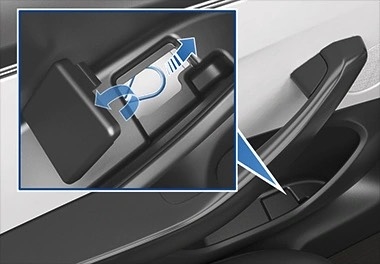 新款特斯拉Model 3細節曝光：新增后門應急開啟功能 斷電也能開
