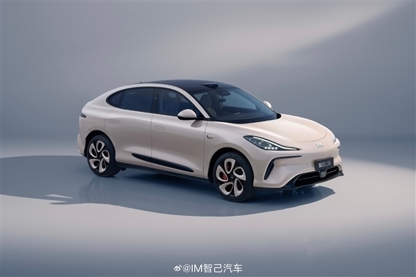 小米汽車強勢入局 上汽智己CEO：真正卷到了智己的長板上來了