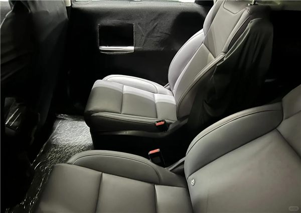 起售低于20萬(wàn) 零跑全新中大型六座SUV C16預(yù)告：北京車(chē)展見(jiàn)