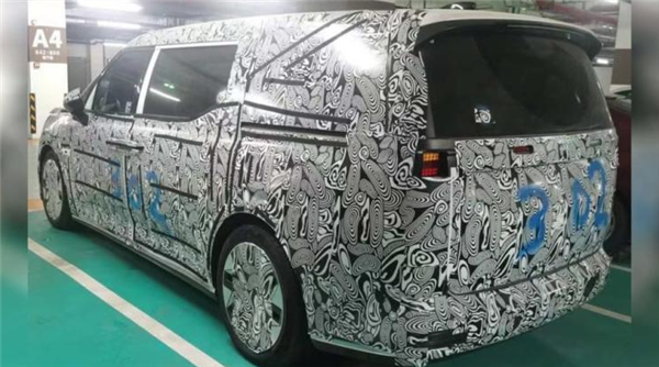 神似極氪009！沃爾沃首款純電MPV車型EM90曝光 專供中國市場