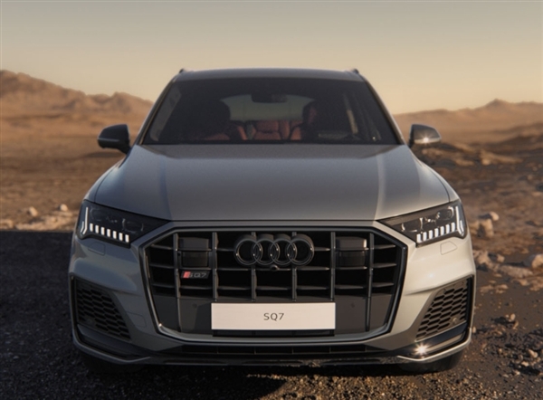 最低調(diào)的性能SUV！全新奧迪SQ7開啟交付：搭載4.0T V8雙渦輪增壓發(fā)動機