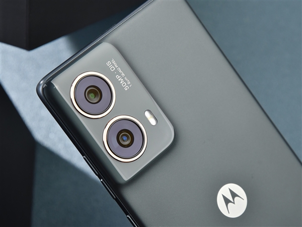 聯想moto S50 Neo上手：千元AI曲面屏手機 同檔罕見