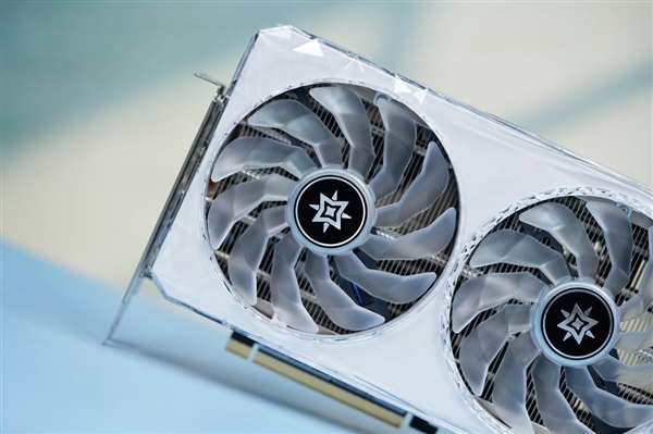 鉆石風切割設計 影馳RTX 4070 SUPER星曜OC顯卡圖賞