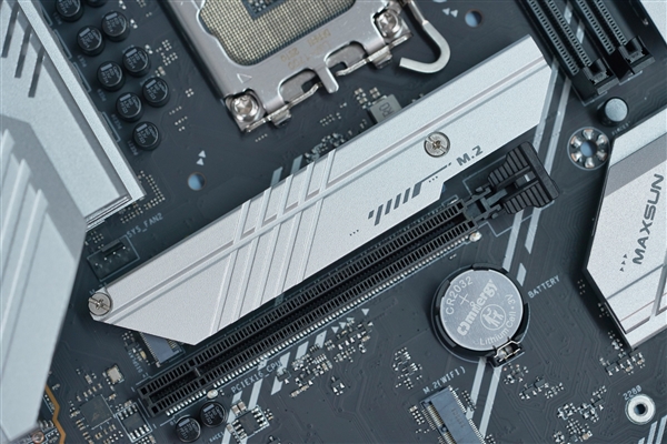 支持XMP DDR5-8000內(nèi)存！銘瑄新款終結(jié)者B760M GKD5主板圖賞