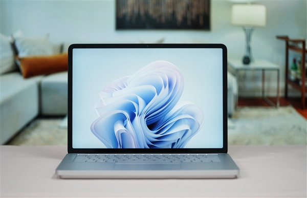 1.9萬旗艦Windows本！微軟Surface Laptop Studio 2圖賞