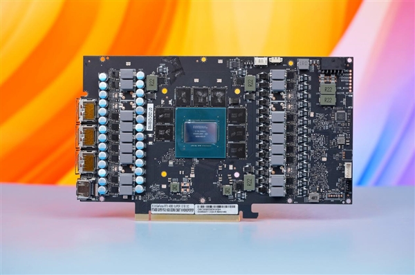 可拆卸透明外殼！影馳GeForce RTX 4080 SUPER星曜圖賞