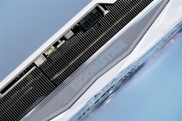 可拆卸透明外殼！影馳GeForce RTX 4080 SUPER星曜圖賞