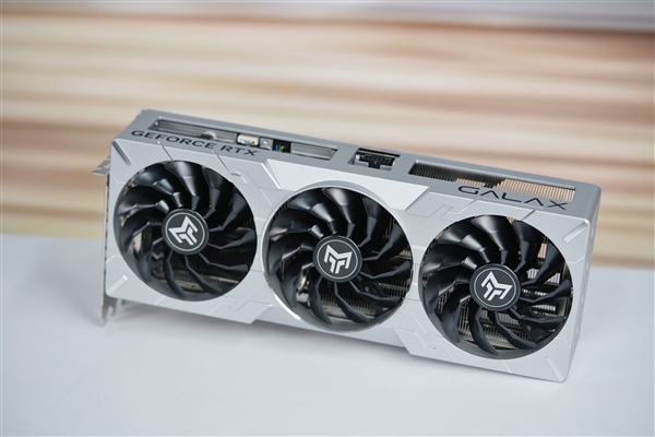 硬核全金屬！影馳RTX 4070 Ti SUPER金屬大師Plus OC圖賞