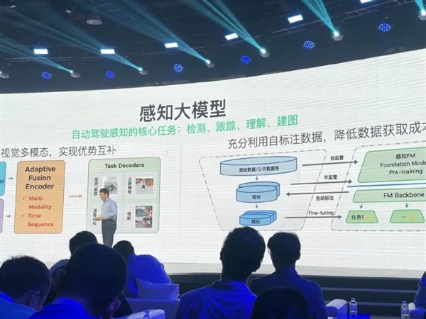 百度最強無人車！僅需20萬 邁巴赫級體驗 明年就能賺錢