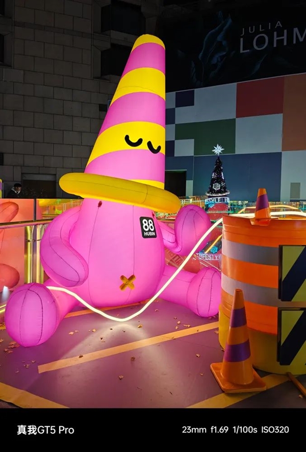 3298元的真我GT5 Pro 怕是把友商全整不會(huì)了。。。(圖24) 3298元的真我GT5 Pro 怕是把友商全整不會(huì)了。。。