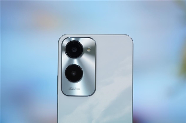 千元續航怪獸！vivo Y37遠山青圖賞