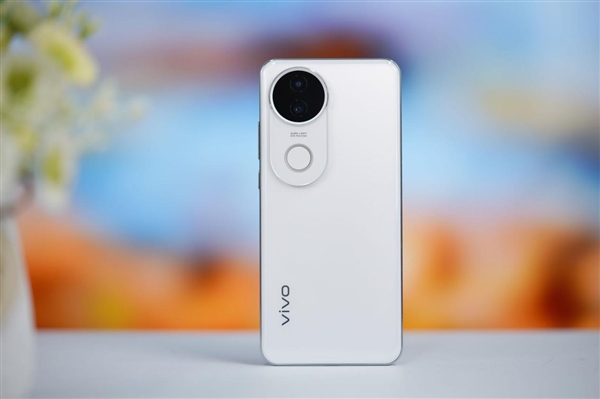 185g機身塞下6500mAh大電池！vivo S20圖賞