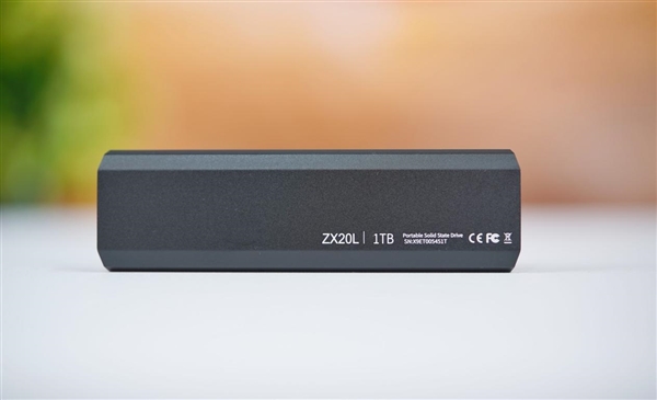 速度高達2000MB/s!朗科移動SSD ZX20L 1TB圖賞(圖8) 速度高達2000MB/s!朗科移動SSD ZX20L 1TB圖賞