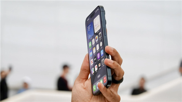 蘋果仍未正面回應iPhone 15 Pro發熱問題：情況可能比想象的要嚴重