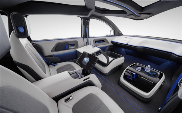 百度第六代無人車 Apollo RT6 信息曝光！搭載L4級輔助駕駛 支持換電