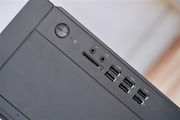 AMD新一代銳龍8000G加持！聯想啟天M550臺式機圖賞