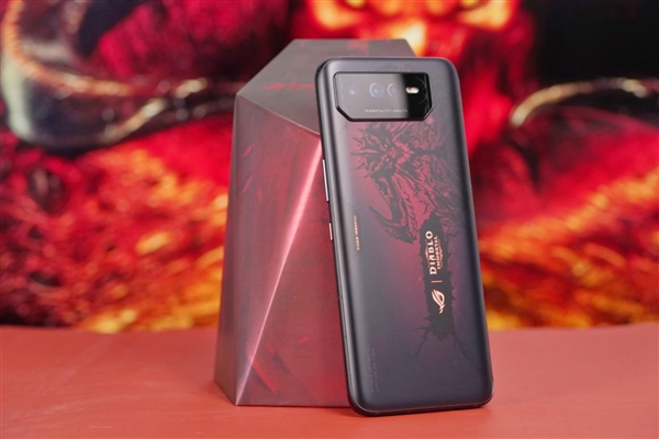 讓玩家心動的定制 ROG 6游戲手機《暗黑破壞神：不朽》典藏限量版圖賞