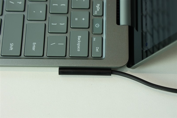 比MacBook Air還輕的輕薄本！微軟Surface Laptop Go 3上手