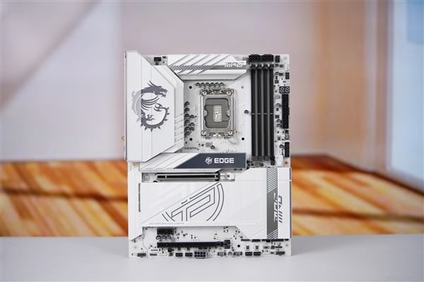 白色海景房絕配！微星MPG Z890 EDGE TI WIFI主板圖賞