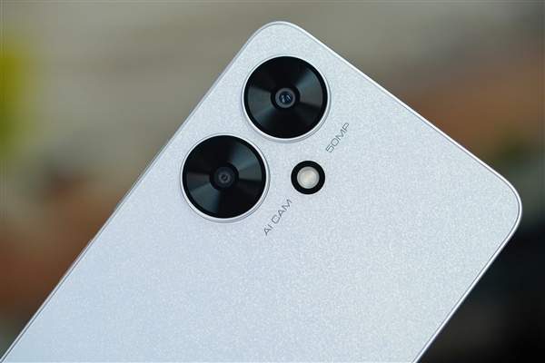 749元5G入門神機！Redmi 13C彩虹星紗圖賞