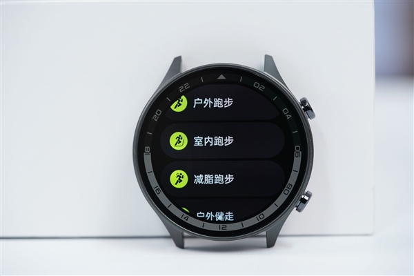 體驗媲美手機！一加手表2圖賞
