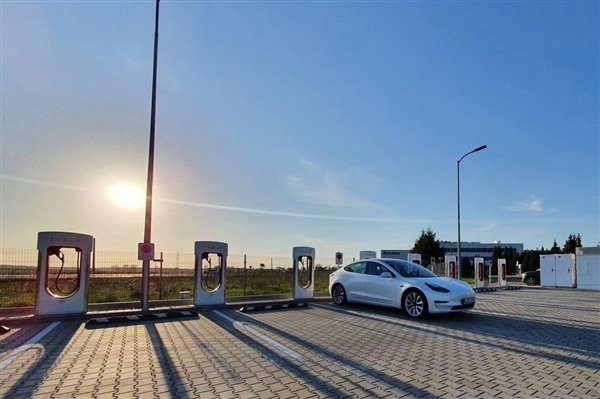 充電比加油方便！深圳汽車充電站數量已超加油站