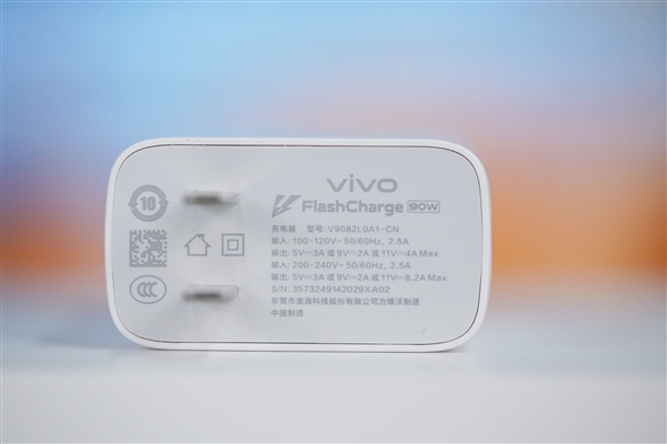 185g機身塞下6500mAh大電池！vivo S20圖賞