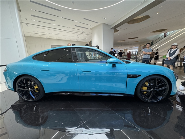 小米汽車意向金5000元！銷售：對標(biāo)極氪、智界、Model 3等四款車型
