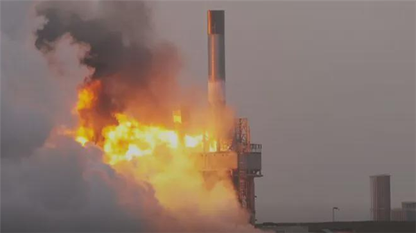 英國太空港火箭測試失敗：發(fā)動機爆炸、現(xiàn)場升起火球