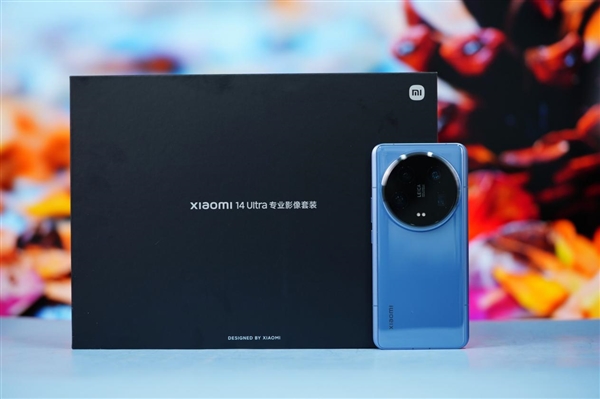 小米2024開年最強旗艦！小米14 Ultra龍晶藍影像套裝圖賞