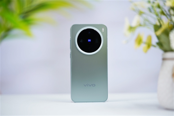 最強悍的小屏旗艦！vivo X200 Pro mini鈦青圖賞
