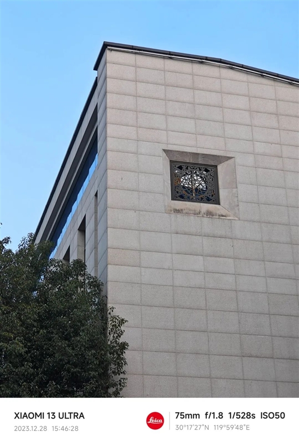 都是手機(jī)上的長(zhǎng)焦鏡頭 為啥有些就是拍不好演唱會(huì)