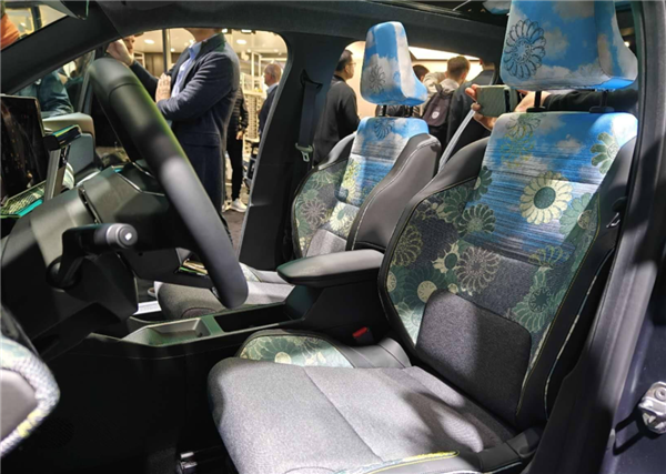 看完今年的巴黎車展 我感覺法國車終于不抽象了