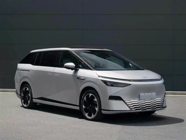 小鵬純電MPV曝光！車長5米3 主打年輕化