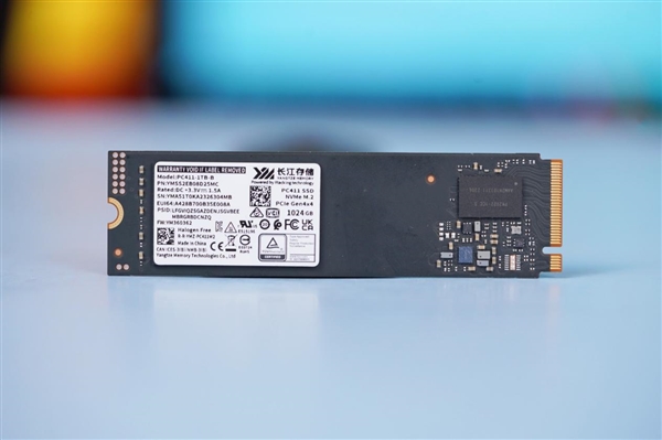 狂飆7000MB/s！長江存儲PC411 1TB SSD圖賞
