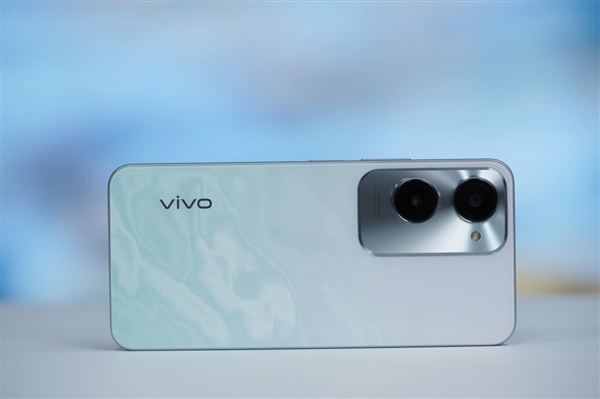 千元續航怪獸！vivo Y37遠山青圖賞
