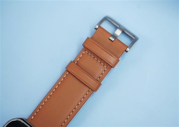 絕美全曲面柔性屏！OPPO Watch 4 Pro圖賞