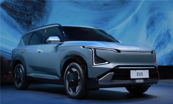 預售15.98萬起！起亞純電SUV EV5細節(jié)曝光：配置不輸國產(chǎn)車