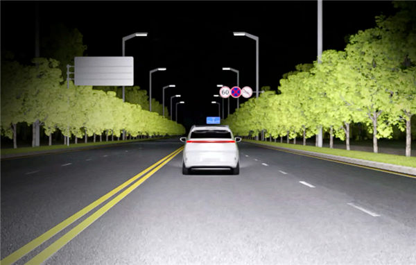 問界M9首搭 華為百萬像素智能車燈再進(jìn)化：乾崑 XPIXEL登場
