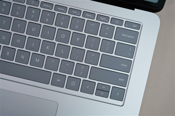 1.9萬旗艦Windows本！微軟Surface Laptop Studio 2圖賞