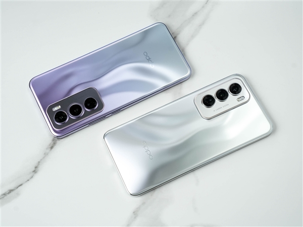 最輕薄的等深四曲屏手機！一文看懂OPPO Reno12標準版和Pro版的區別