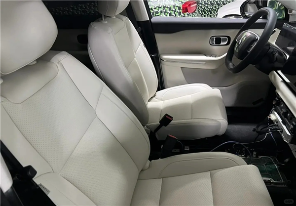 起售低于20萬(wàn) 零跑全新中大型六座SUV C16預(yù)告：北京車(chē)展見(jiàn)