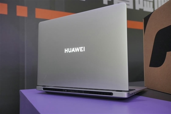 MateBook GT游戲本絕佳配件！華為星躍鼠標(biāo)GT獲認(rèn)證