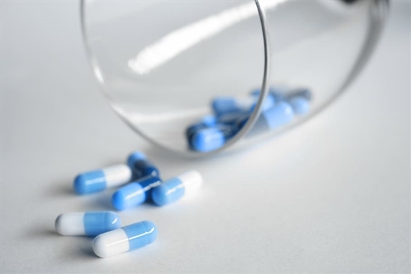 小狗誤食6粒布洛芬器官衰竭死亡 醫生提醒：過量用藥危害甚大