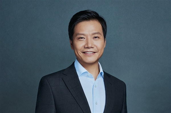 武大校長畢業(yè)致辭提雷軍：他多次跨界創(chuàng)業(yè) 從不被挫折打倒