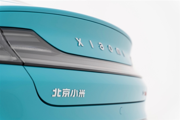 雷軍擔(dān)心太火大家都來買！小米汽車SU7實車圖賞：橄欖綠、海灣藍(lán)你愛哪個