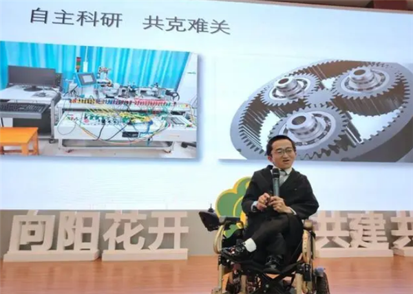 扭扭車(chē)男孩大學(xué)期間創(chuàng)辦公司：將推出外骨骼產(chǎn)品